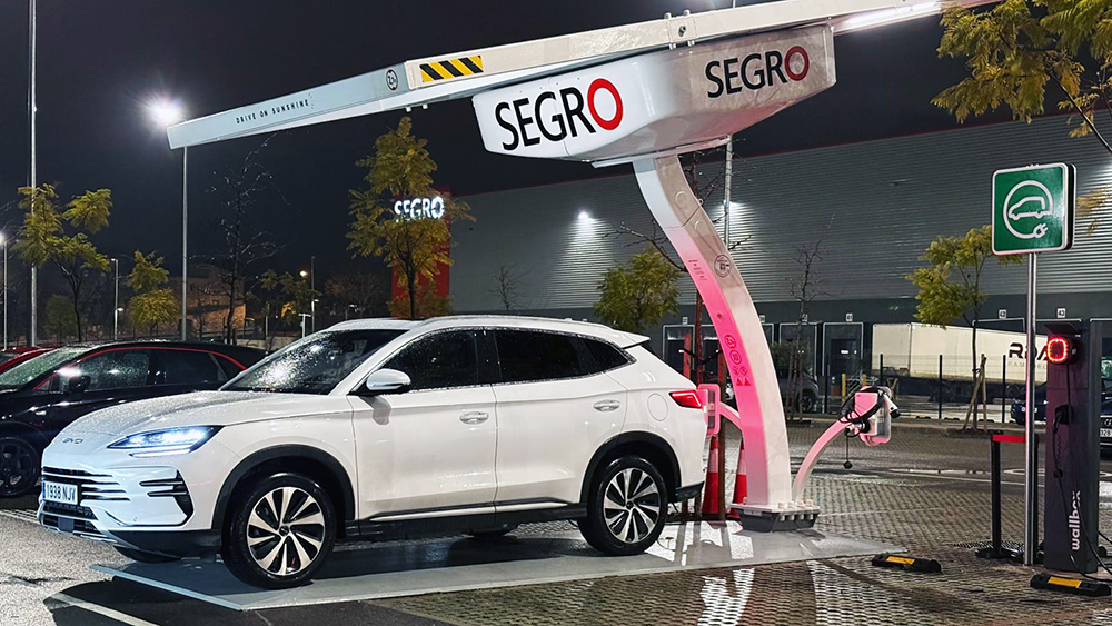 The EV ARC system captures solar energy during the day and stores it onboard, enabling continuous EV charging after dark.