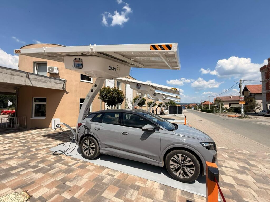 The EV ARC™ by Beam Global delivers solar-powered EV charging wherever you need it.